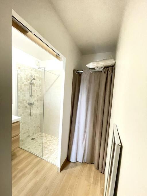 Spacieux T2 + Parking A 5 Min D'Aix Apartment Aix-en-Provence Exterior foto